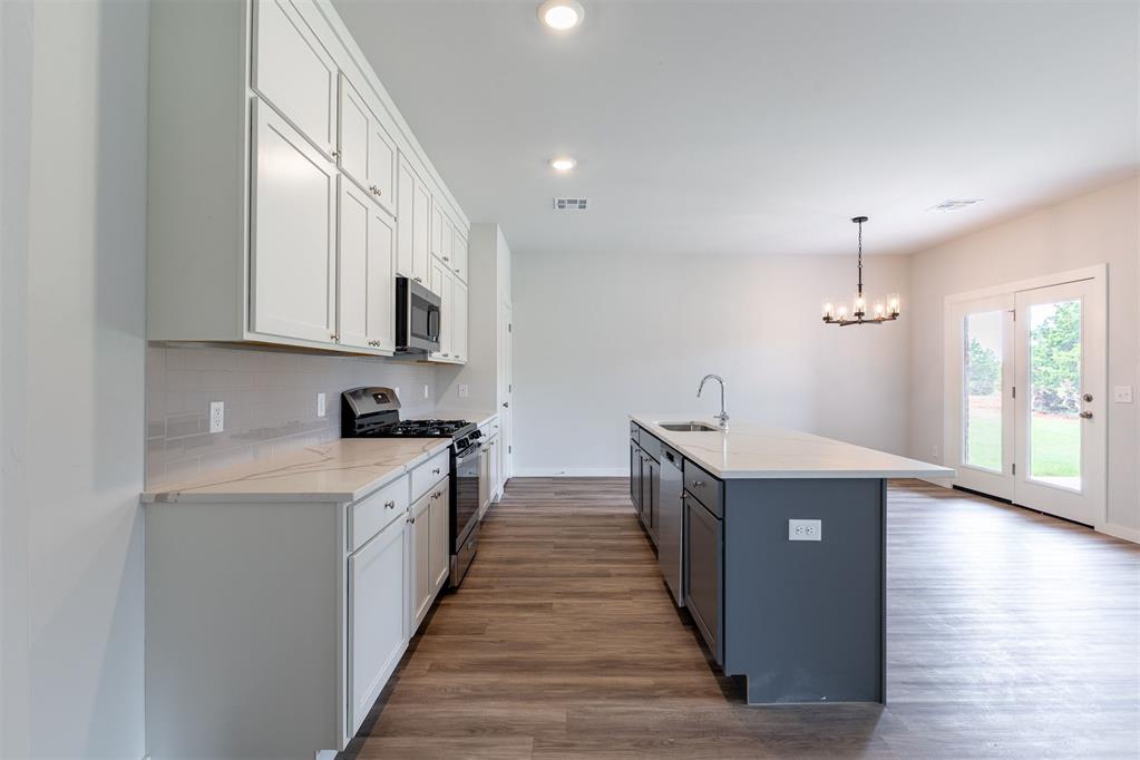 3796 Sumac Way Property Photo 6
