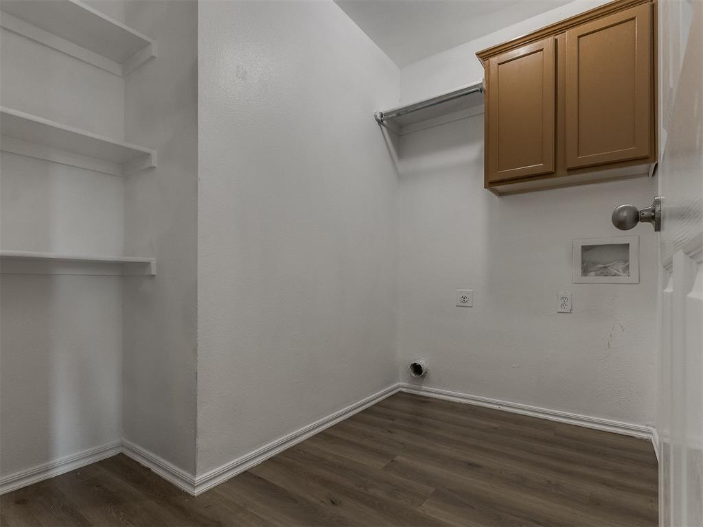 902 Beaumont Square Property Photo 9