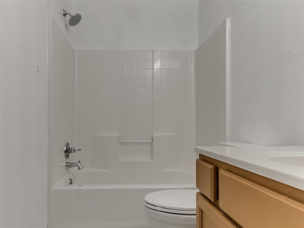 902 Beaumont Square Property Photo 13