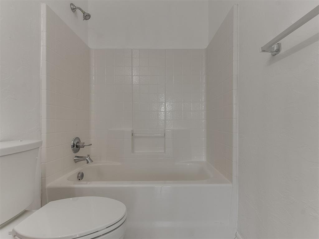 902 Beaumont Square Property Photo 22