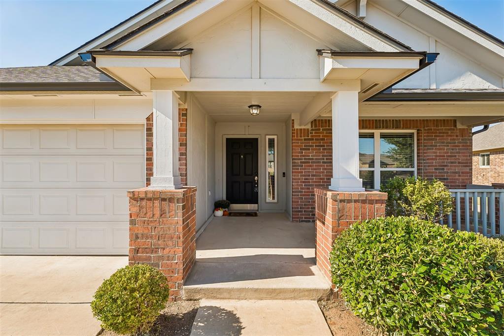 12607 Se 18th Street Property Photo 5