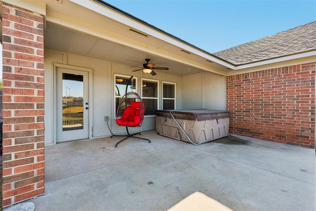 12607 Se 18th Street Property Photo 34