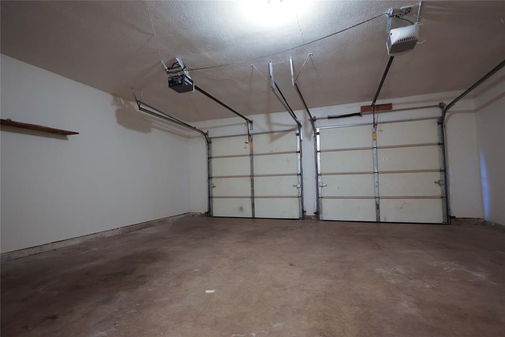 1808 Ridgewood Drive Property Photo 5