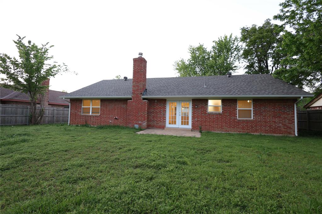 1808 Ridgewood Drive Property Photo 9