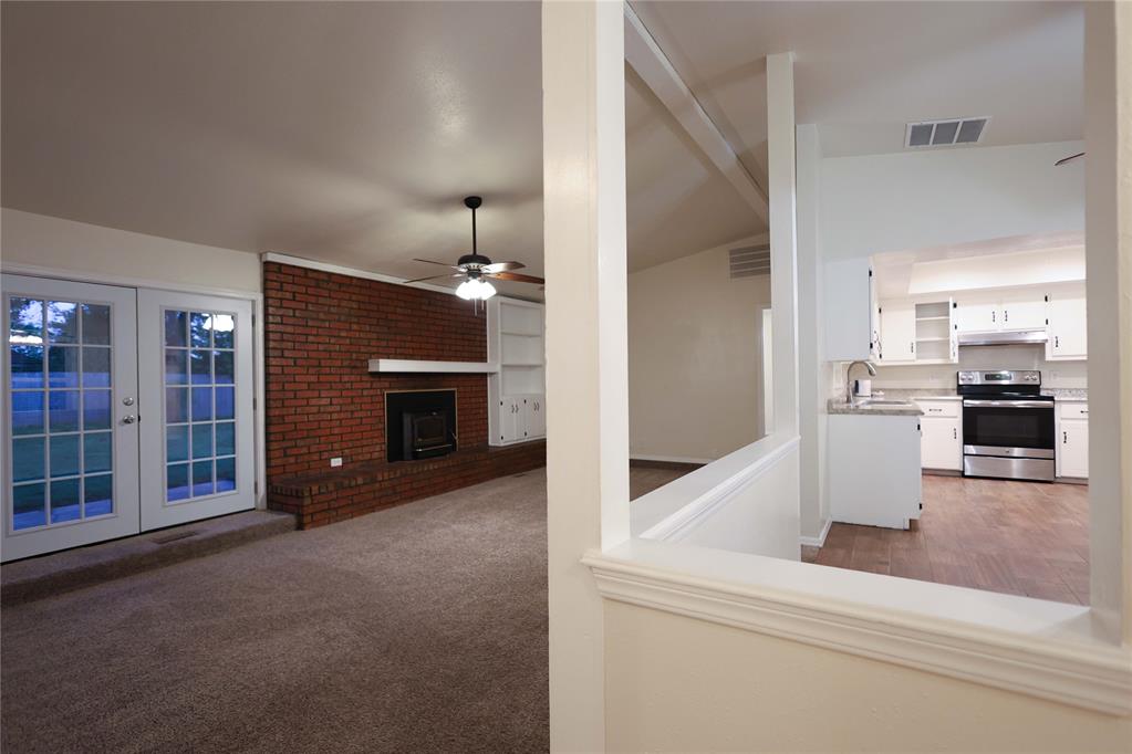 1808 Ridgewood Drive Property Photo 11