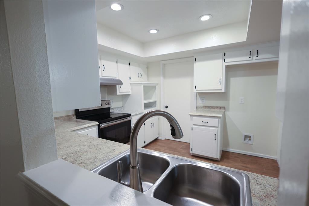 1808 Ridgewood Drive Property Photo 18