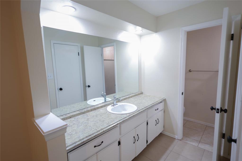 1808 Ridgewood Drive Property Photo 21