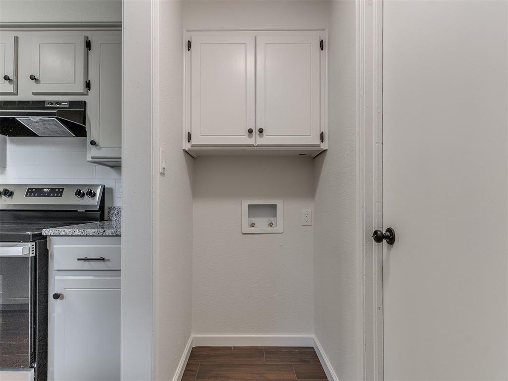 1913 N Moulton Court Property Photo 25