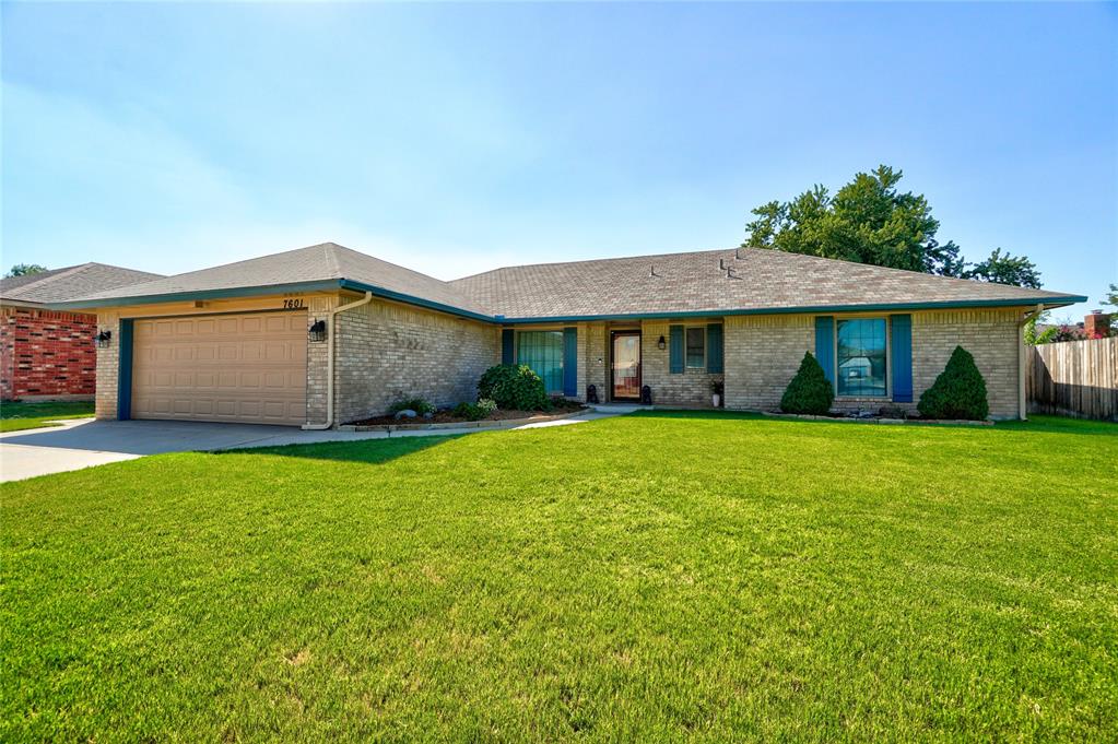7601 Northway Terrace Property Photo 1