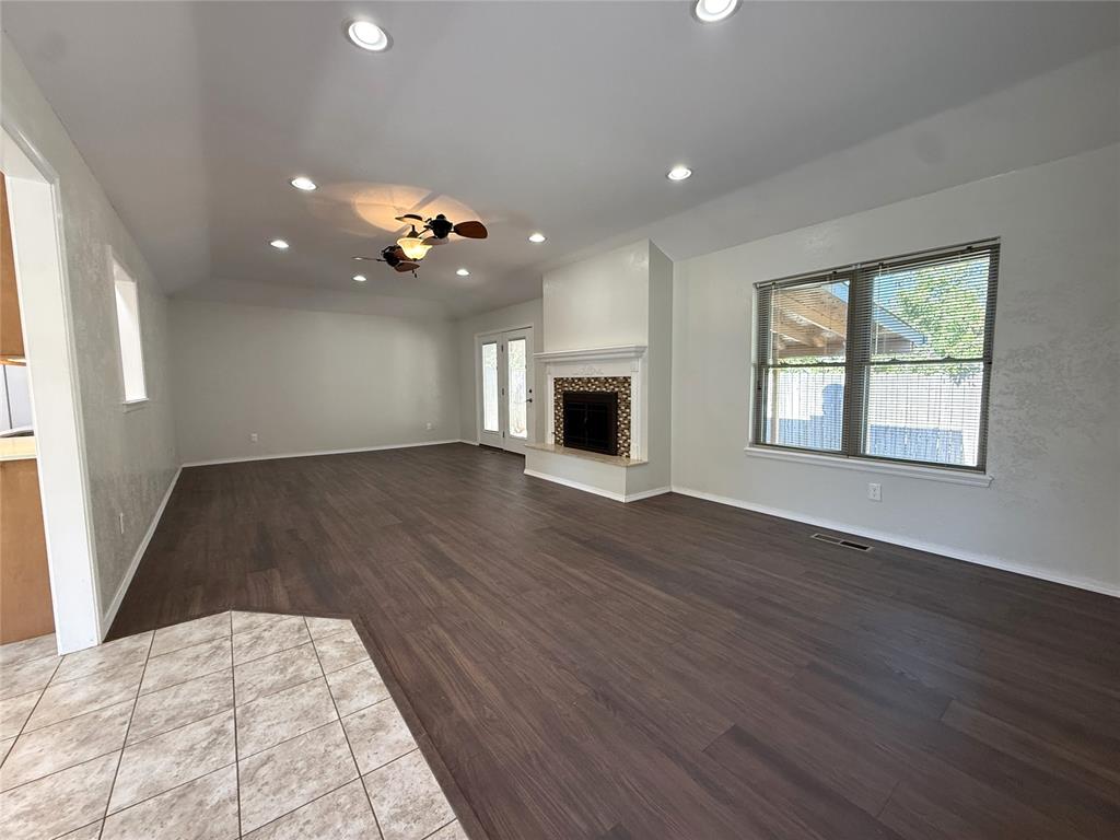 7601 Northway Terrace Property Photo 2