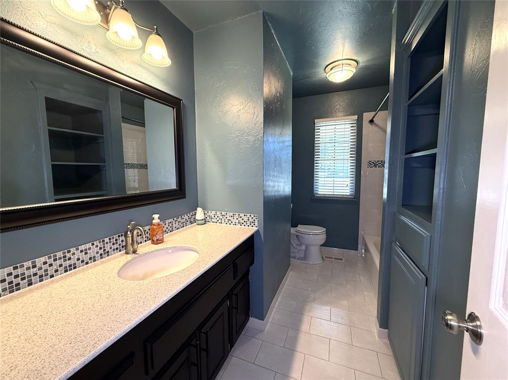 7601 Northway Terrace Property Photo 7