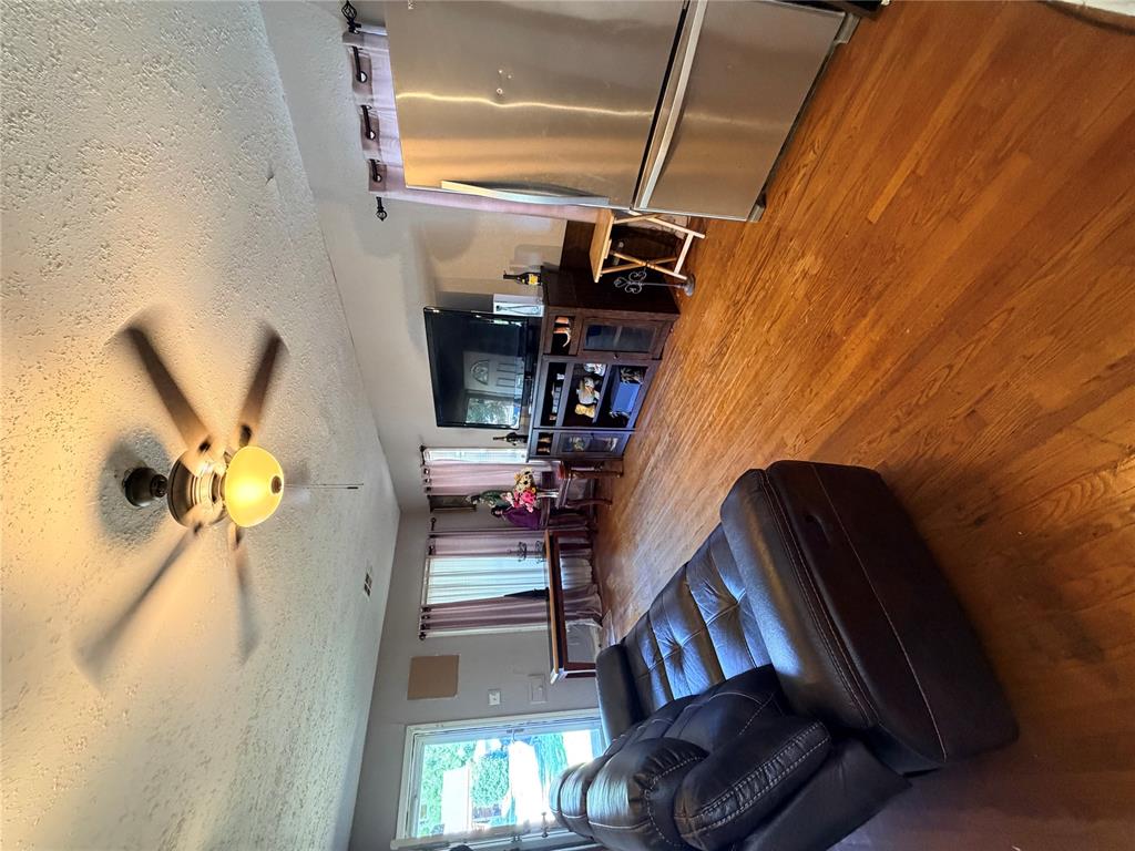 2508 Cummings Drive Property Photo 3