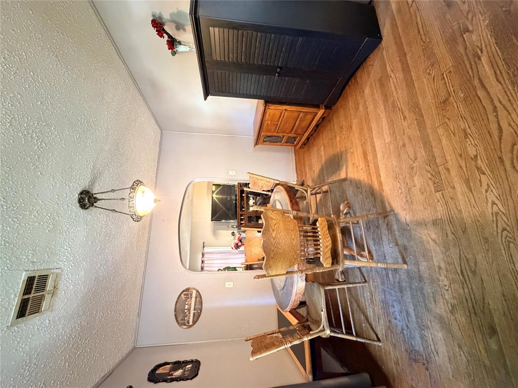 2508 Cummings Drive Property Photo 5