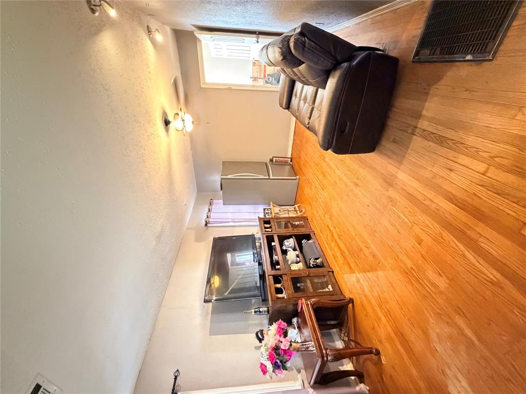 2508 Cummings Drive Property Photo 6