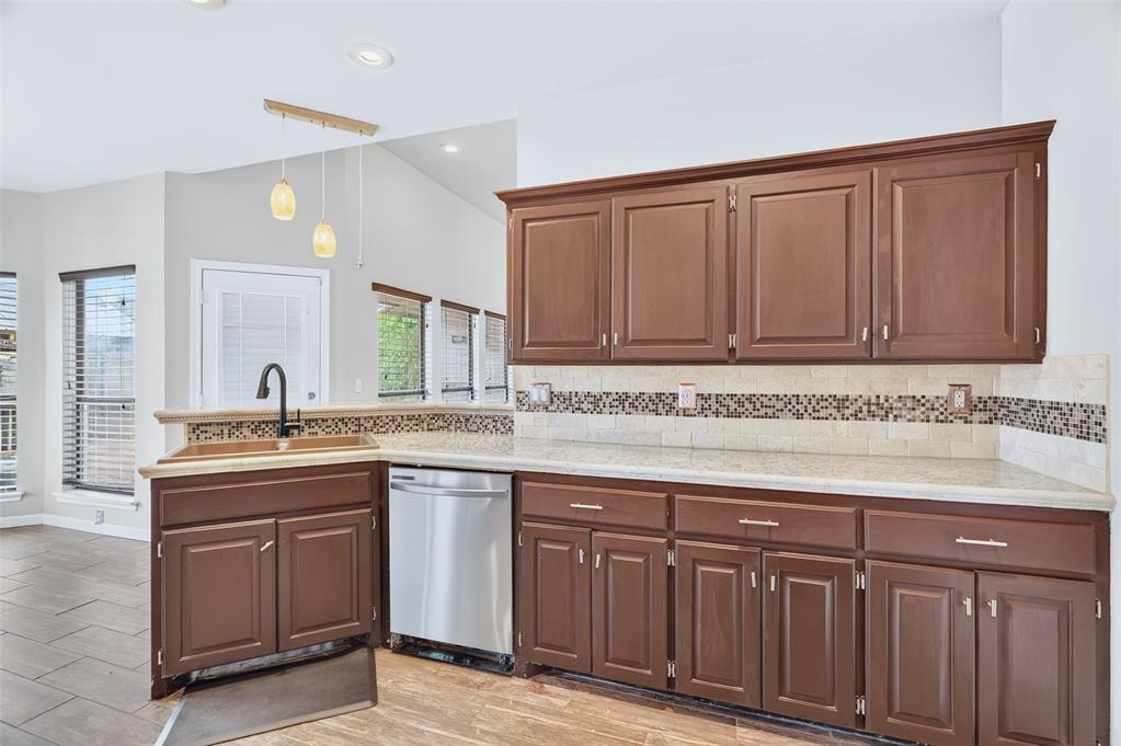4732 Jay Matt Drive Property Photo 11