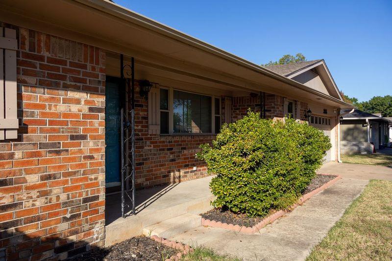 2815 W Beech Avenue Property Photo 4