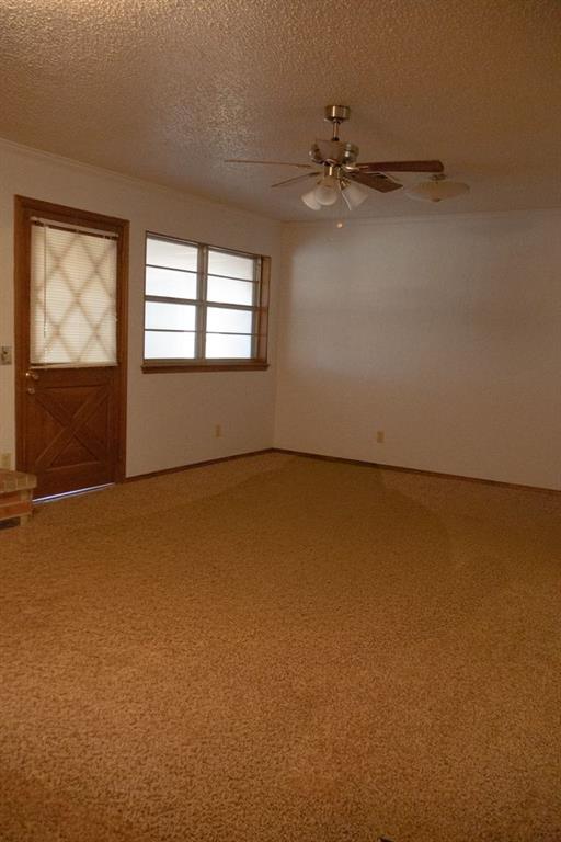 2815 W Beech Avenue Property Photo 6