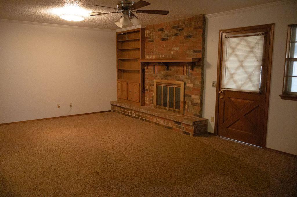 2815 W Beech Avenue Property Photo 7