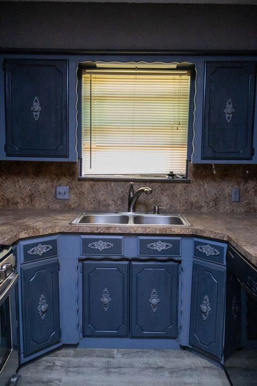 2815 W Beech Avenue Property Photo 9