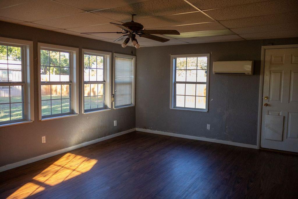 2815 W Beech Avenue Property Photo 11