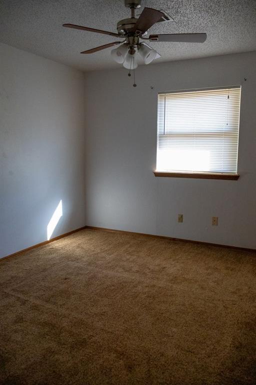 2815 W Beech Avenue Property Photo 23