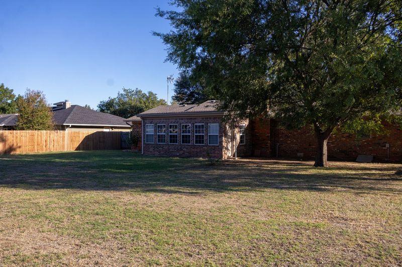 2815 W Beech Avenue Property Photo 27