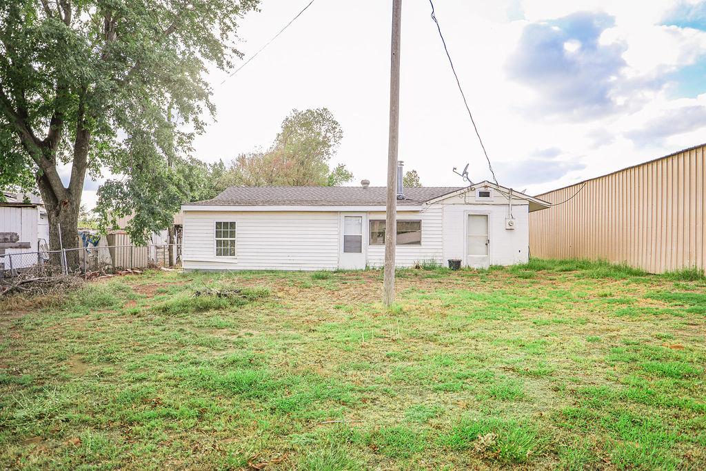 409 S Lynn Street Property Photo 18