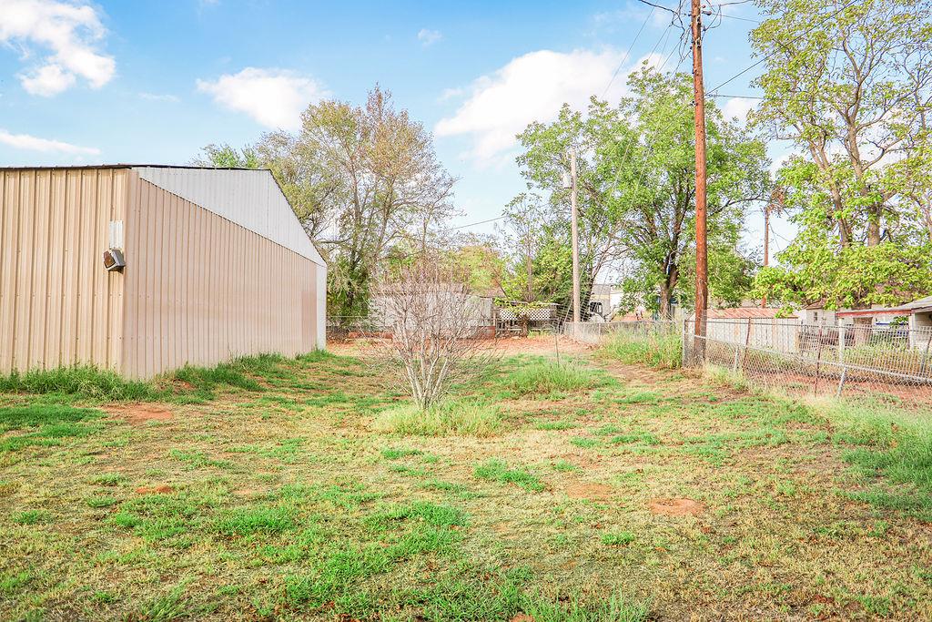 409 S Lynn Street Property Photo 19