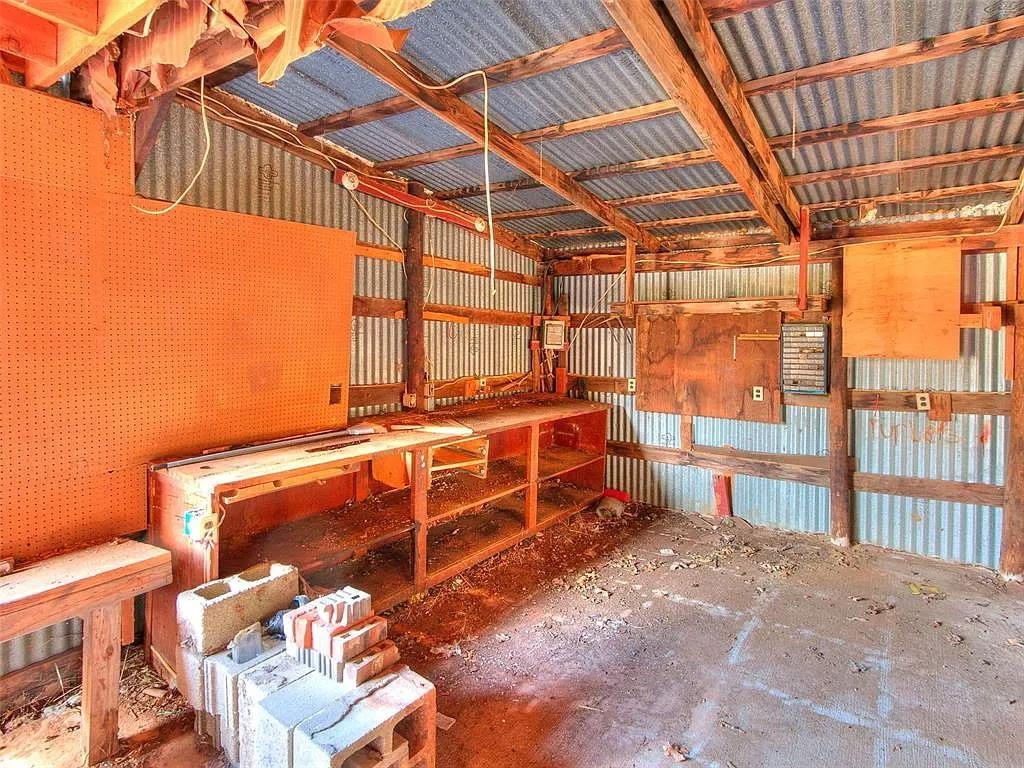 20400 Se 119th Street Property Photo 4