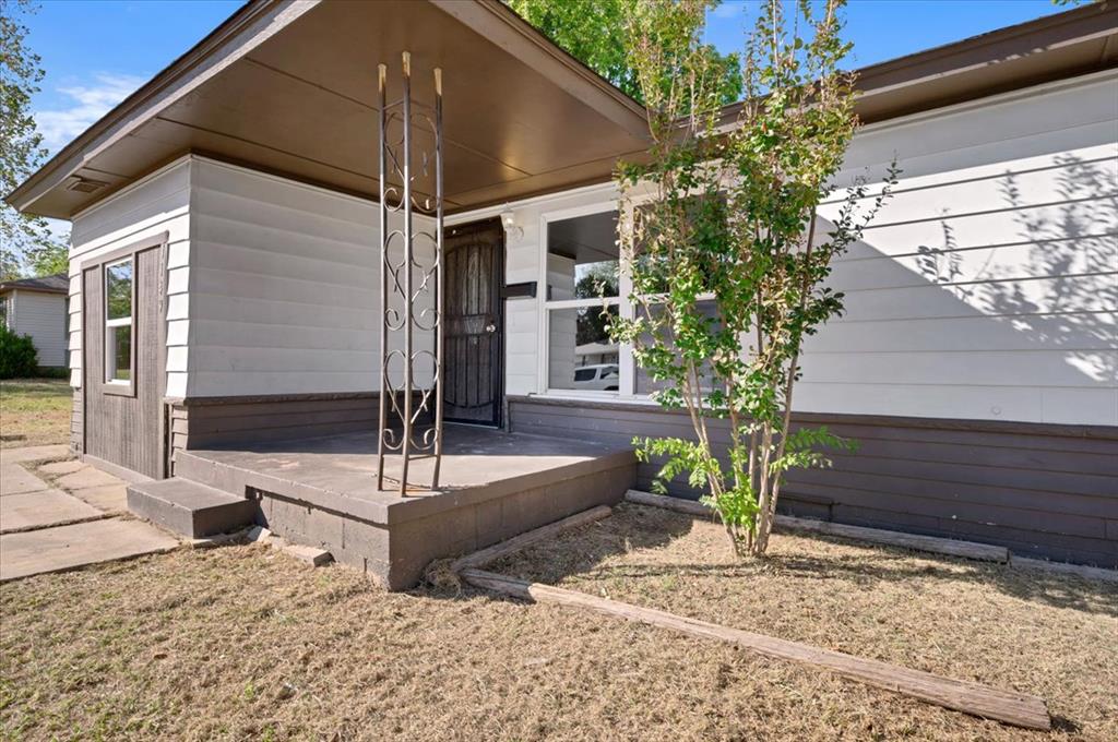 1149 Nw 89th Street Property Photo 3