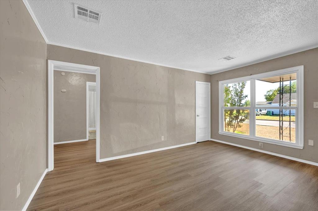 1149 Nw 89th Street Property Photo 5