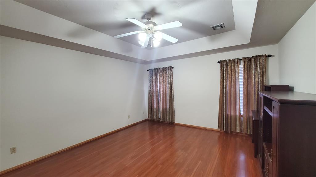400 Amanda Drive Property Photo 8