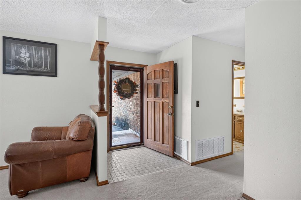 6025 N 5th Street Property Photo 4