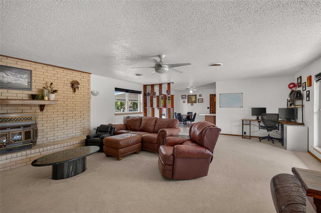 6025 N 5th Street Property Photo 6