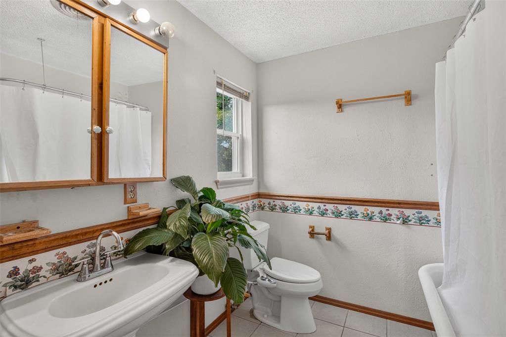 6025 N 5th Street Property Photo 18
