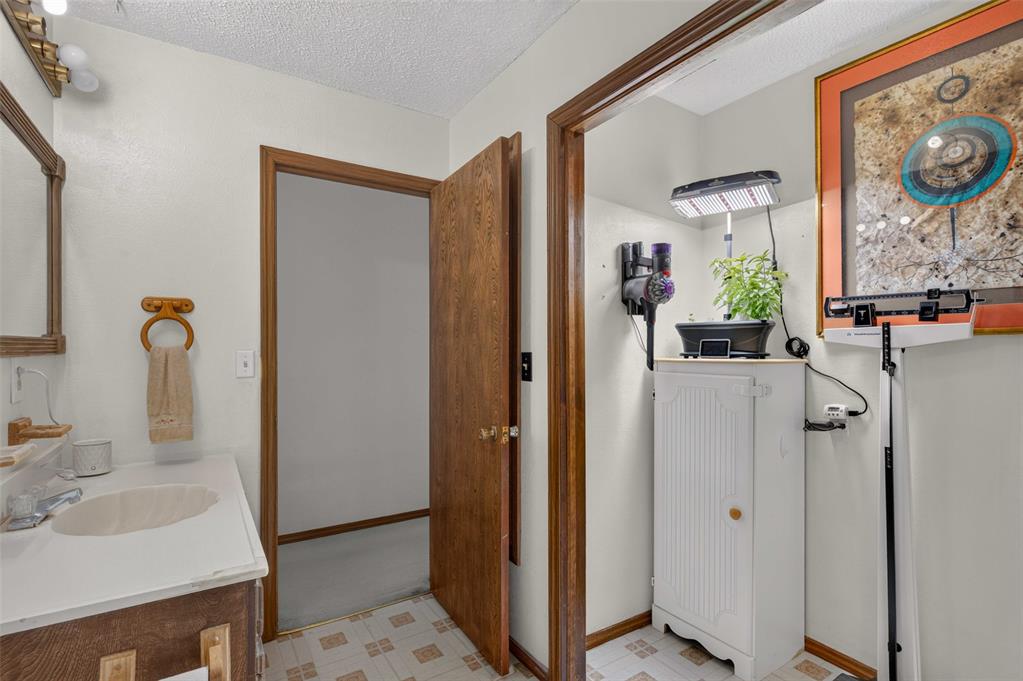 6025 N 5th Street Property Photo 22