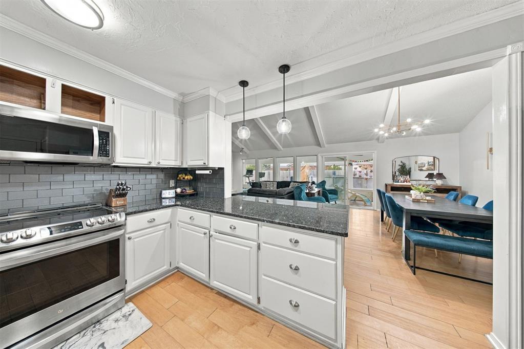 4000 Regatta Street Property Photo 14