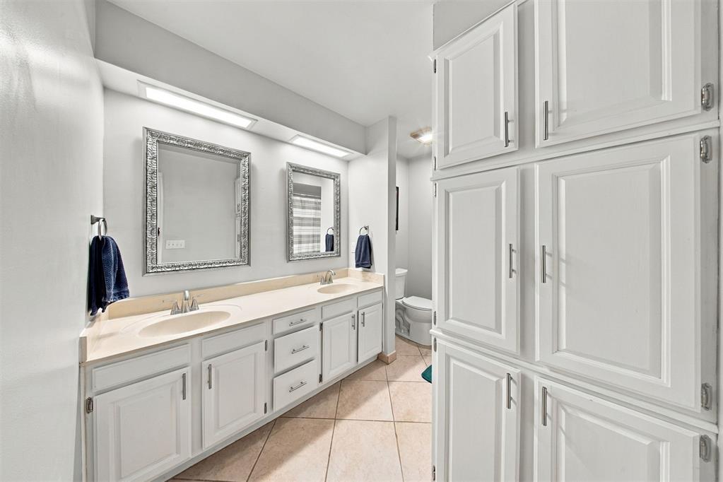 4000 Regatta Street Property Photo 16