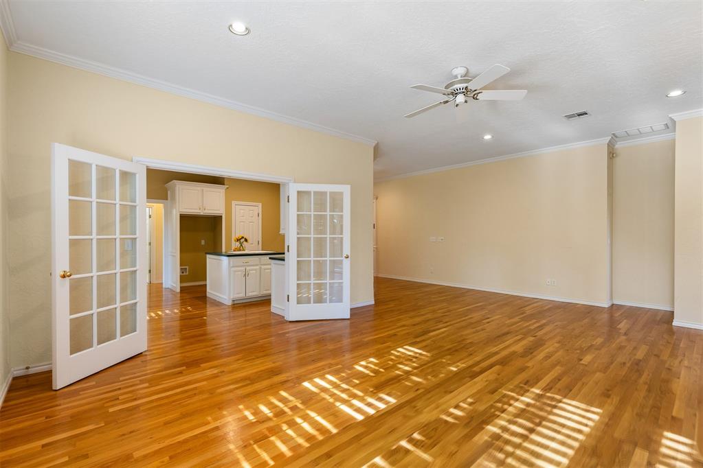 1113 Riviera Drive Property Photo 7