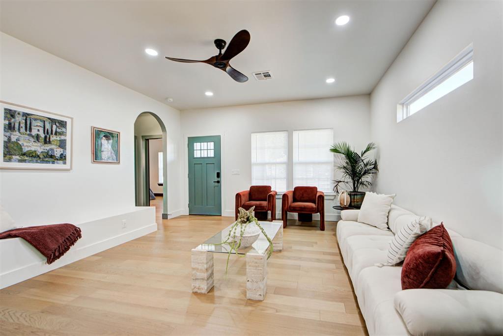 2118 N Fonshill Avenue Property Photo 3