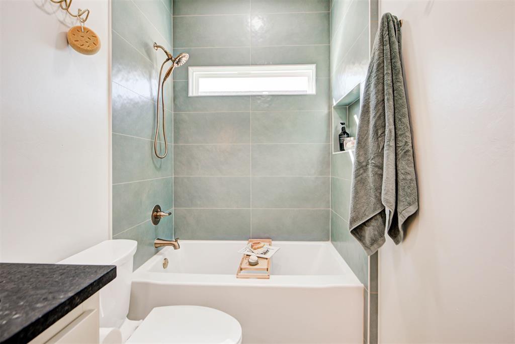 2118 N Fonshill Avenue Property Photo 41