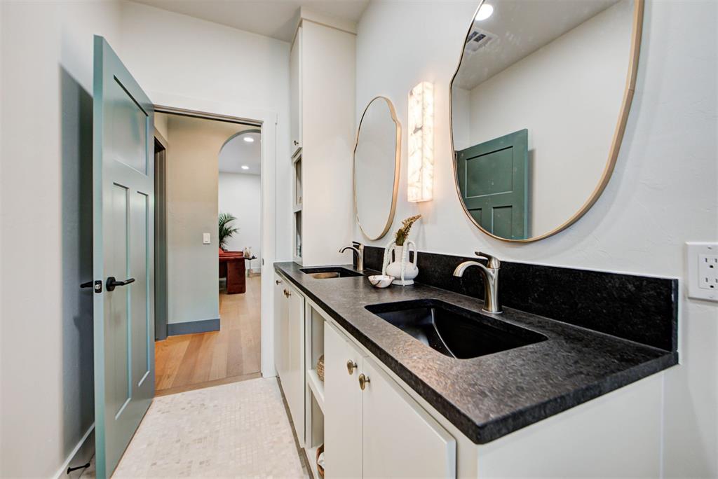 2118 N Fonshill Avenue Property Photo 42