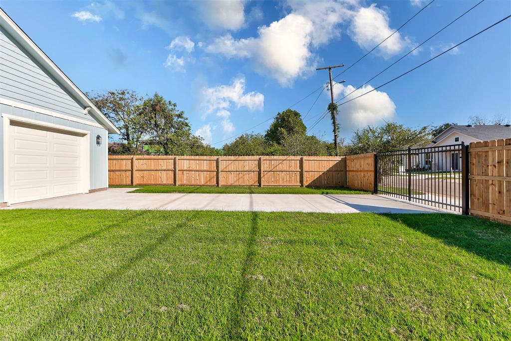 2118 N Fonshill Avenue Property Photo 48