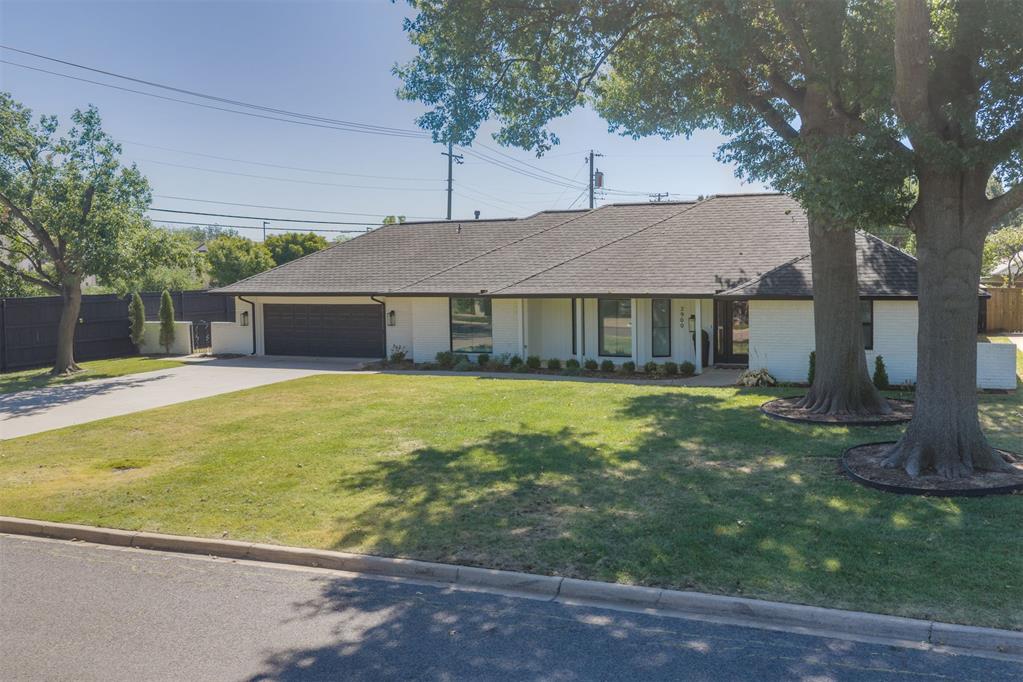 2900 Elmhurst Avenue Property Photo 2