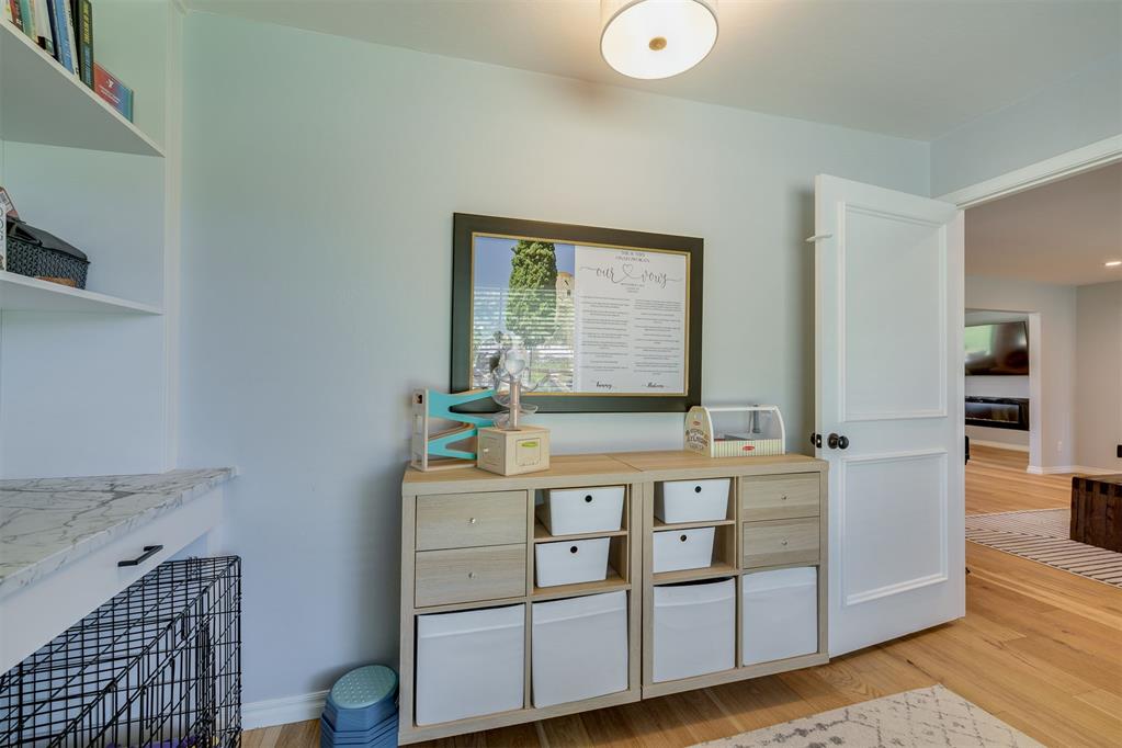 2900 Elmhurst Avenue Property Photo 10