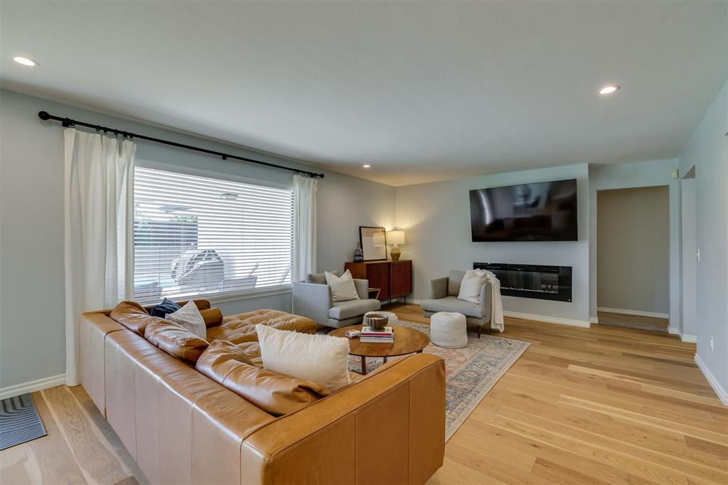 2900 Elmhurst Avenue Property Photo 12