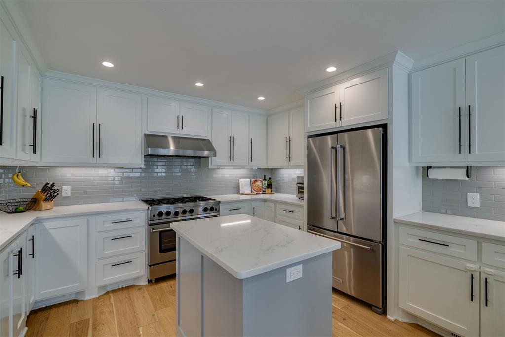 2900 Elmhurst Avenue Property Photo 15