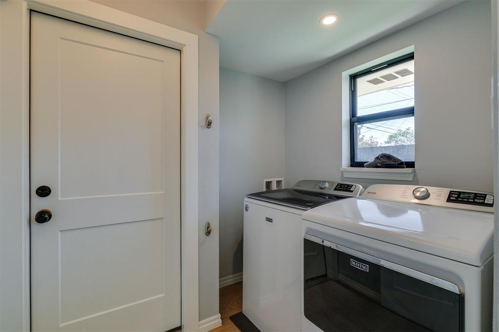 2900 Elmhurst Avenue Property Photo 20