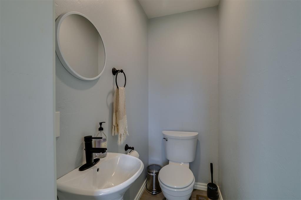 2900 Elmhurst Avenue Property Photo 21