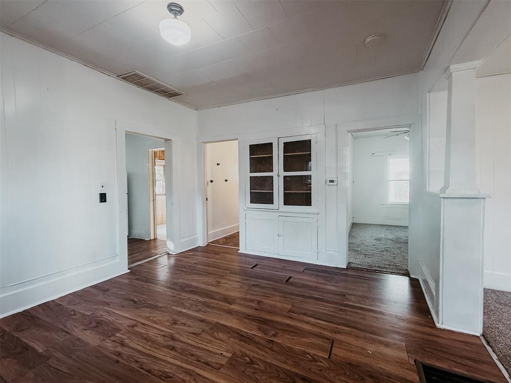 1212 S Husband Street Property Photo 7
